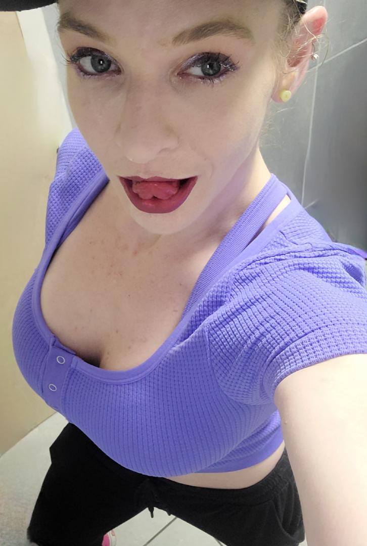 Phoenix_Wilde’s Official Social Fan Page LoyalFans