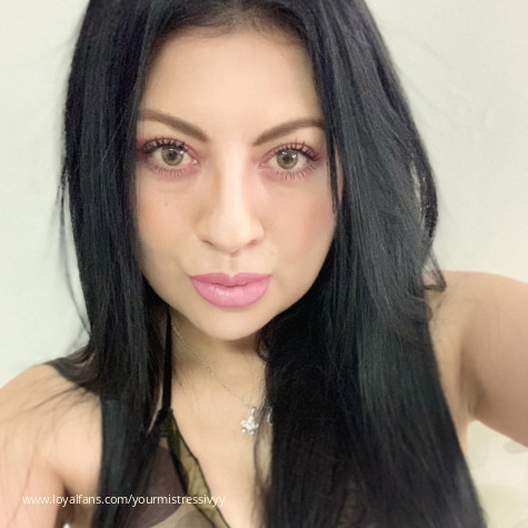 YourMistress Ivyy avatar