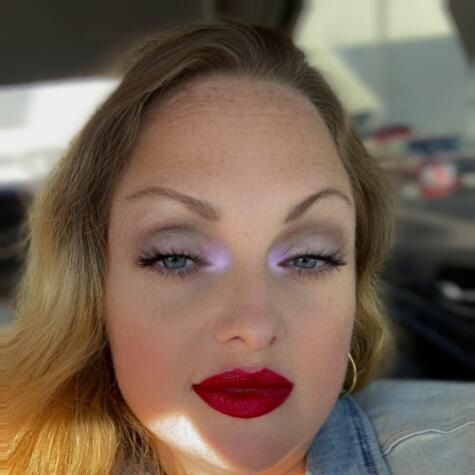 Charlize C avatar
