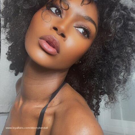 EbonyKendall avatar