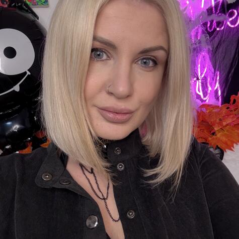 Victoria Frost avatar