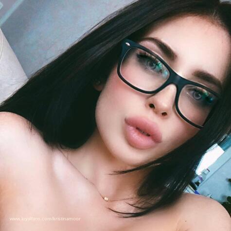 KristinaMoor avatar