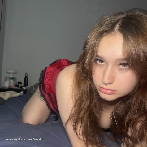 Zoey Lux avatar