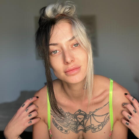 LittlemissjuicyJ avatar