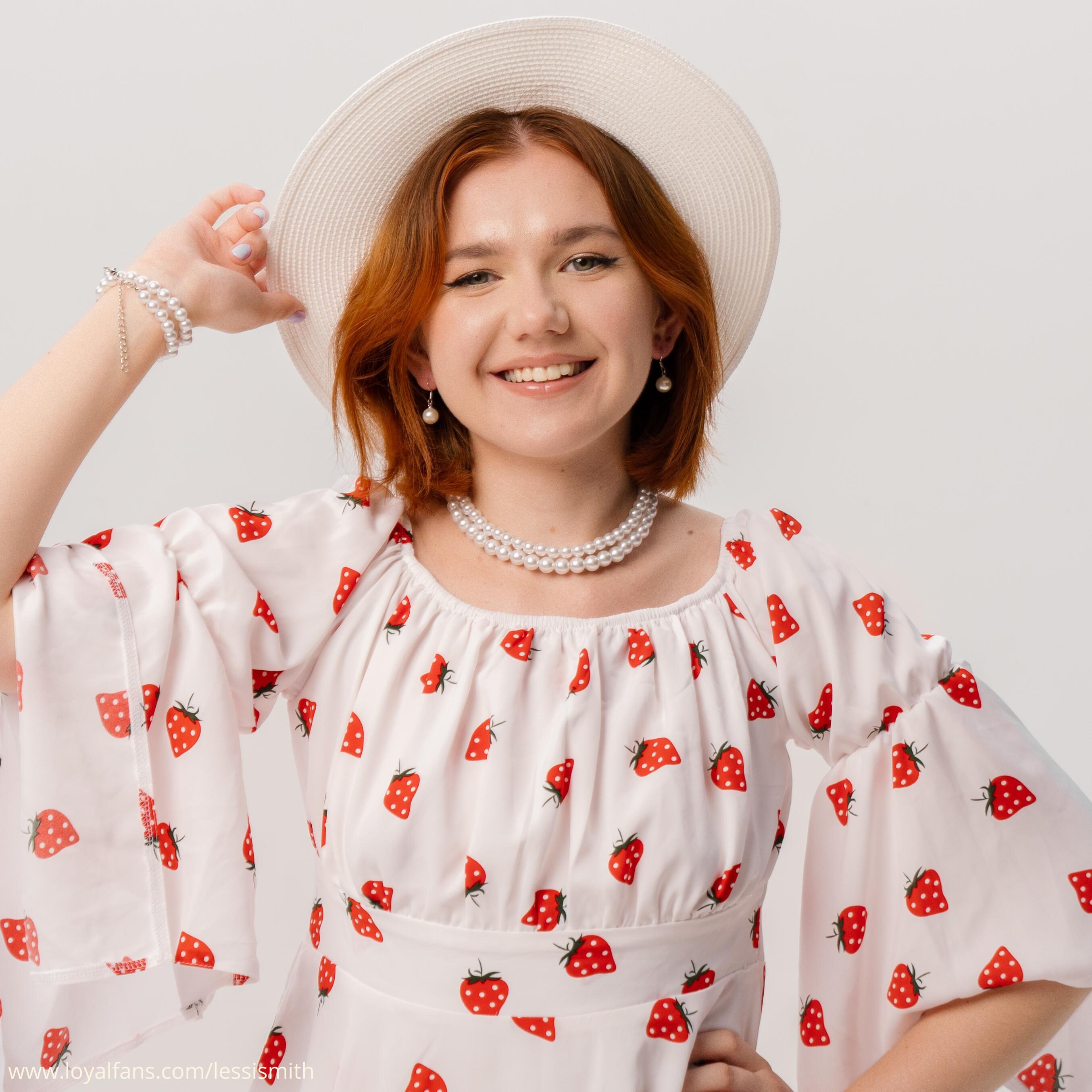 Lessi Smith’s Official Social Fan Page | LoyalFans