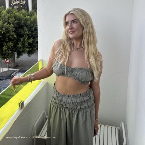 Blonde Goddess O xo avatar