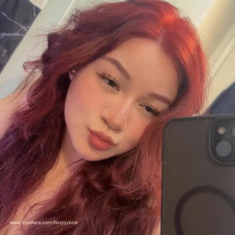 FinzyyyBrat avatar
