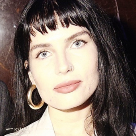 wannabe artist wannabe muse avatar