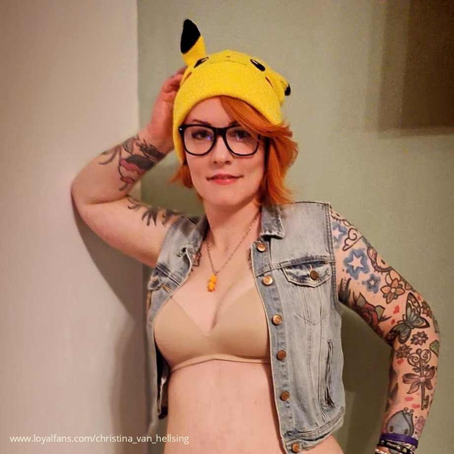 Christina van Hellsing's videos and clips | Official account | LoyalFans