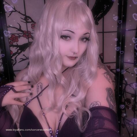 Sorceress Shiloh Findom avatar