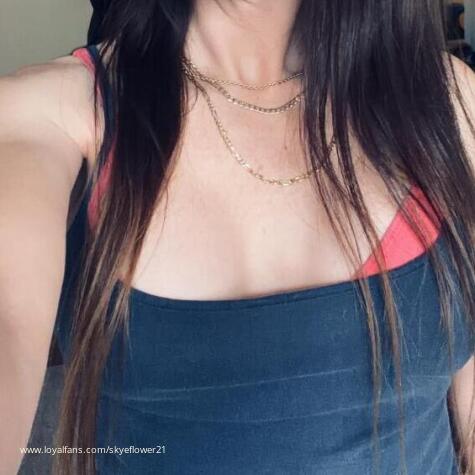 Skyeflower21 avatar