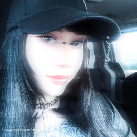 The Mistress Graves avatar