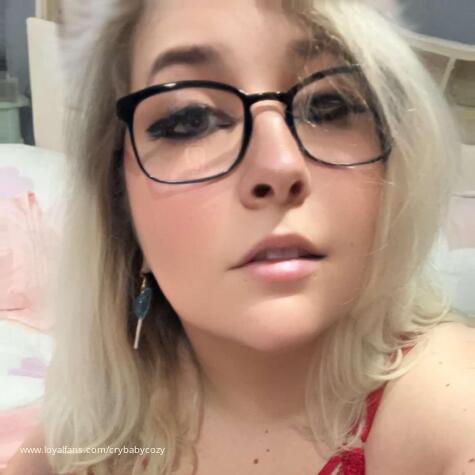 CryBaby Cozy avatar