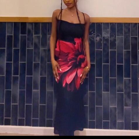BarelyLegalEbony avatar