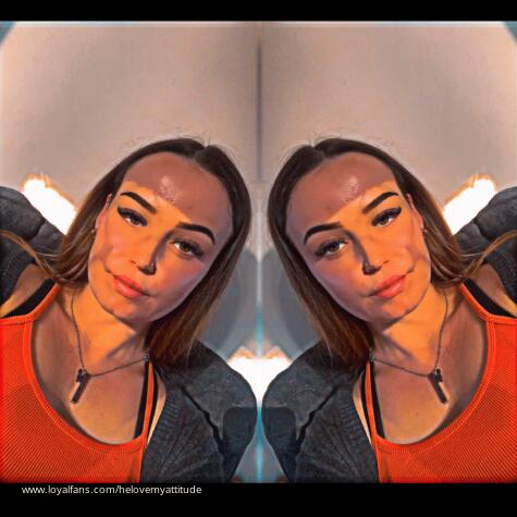 SpoiltBlonde avatar