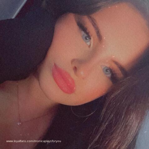 MonicaPlaysForYou avatar