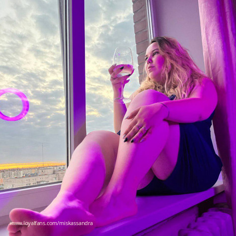 Mistress Kassandra Findom avatar