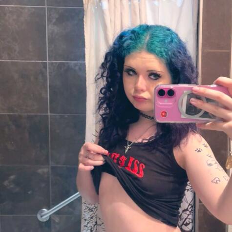 GothicBimbo avatar