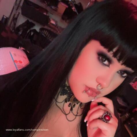 Vampirevixen avatar