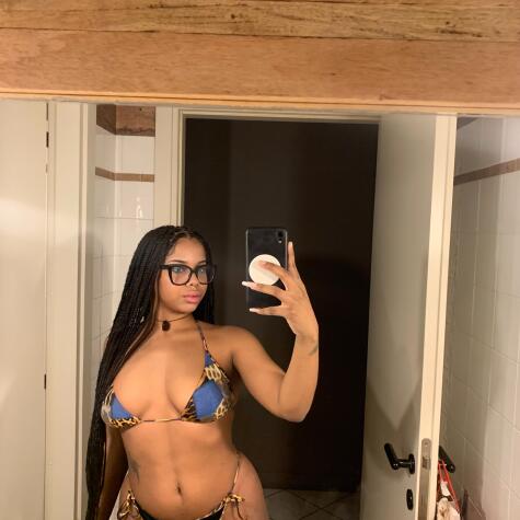 Latinhottdubra avatar