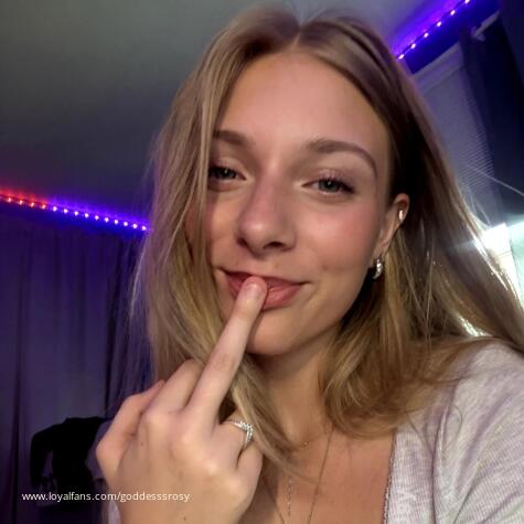 goddesssrosy avatar