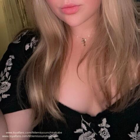 Little Miss Sunshine Babe avatar