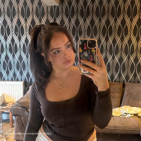 Princess Dollyy avatar