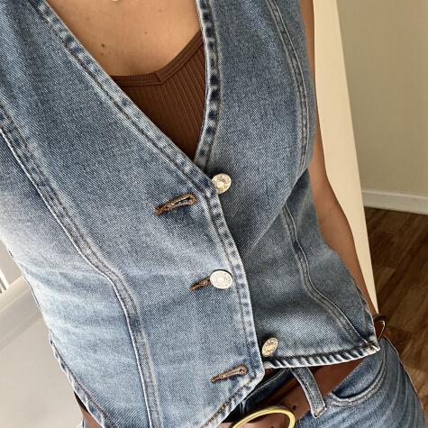 The Goddess Carly avatar