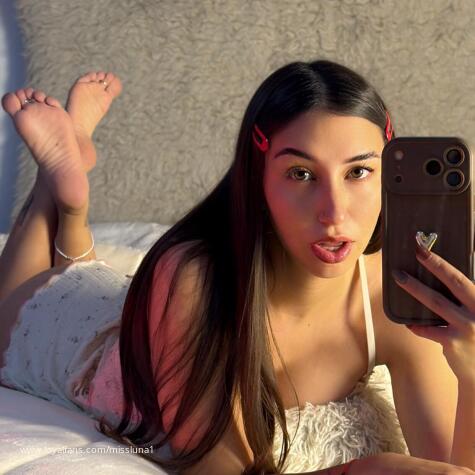 Miss Luna Bratty avatar