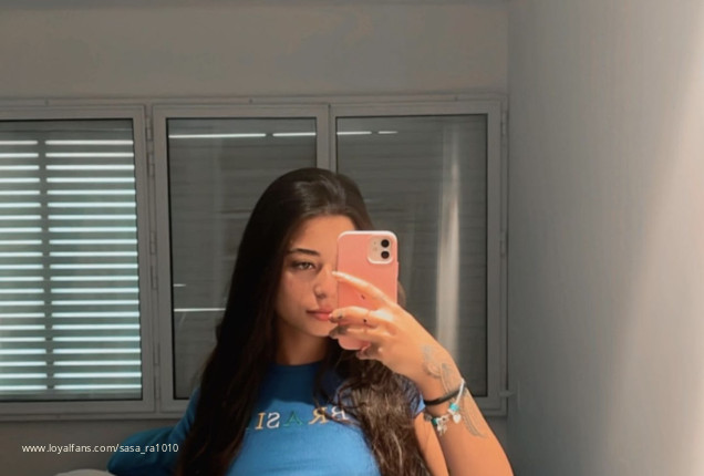 First Pic/ Primeira foto - My Feet Sabrina Official Photos www.Loyalfans