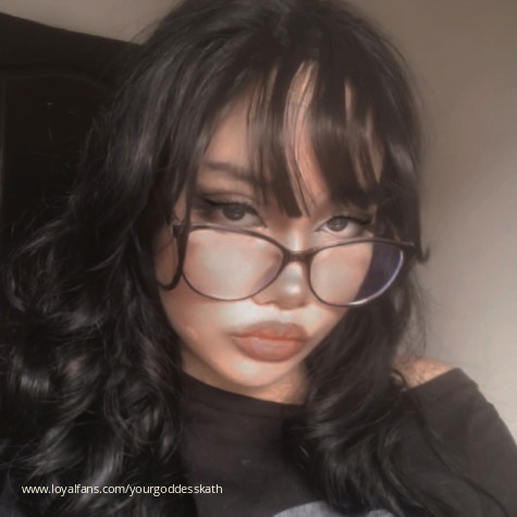 yourgoddesskath avatar