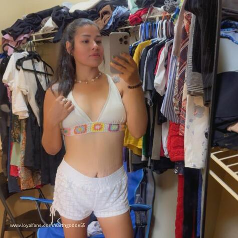 Earth Godde55 avatar