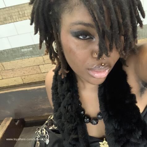 nia lovette avatar