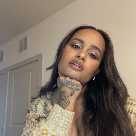 Olivarose25 avatar