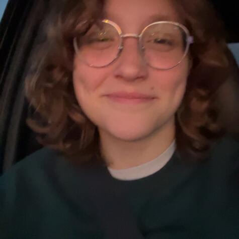 QueenViv64 avatar