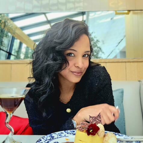 LavishLadyLuxe avatar