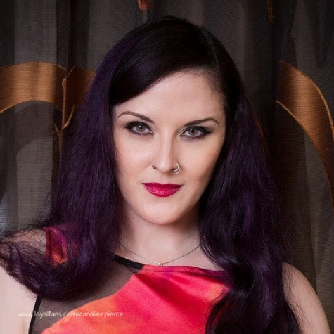 Caroline Pierce’s Official Social Fan Page LoyalFans