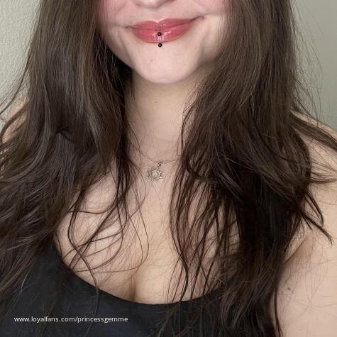 Princess Gemme FinDom avatar