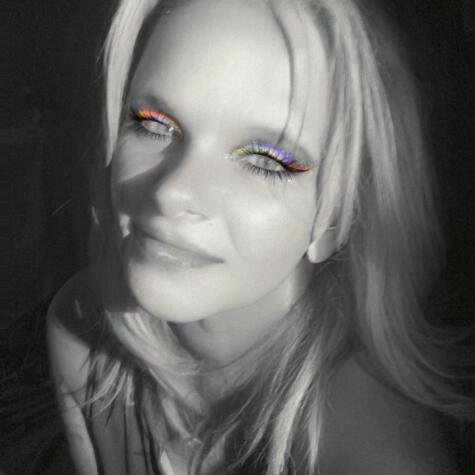 Blowinitbrat avatar