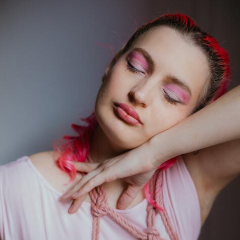 Wormwood Pink avatar