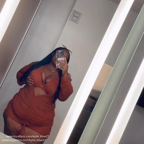 Mistresskylie27 avatar