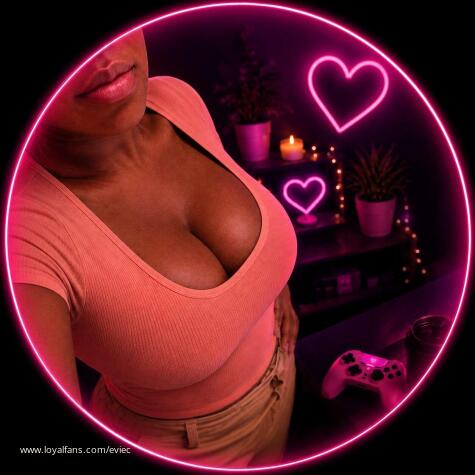 Evie C avatar