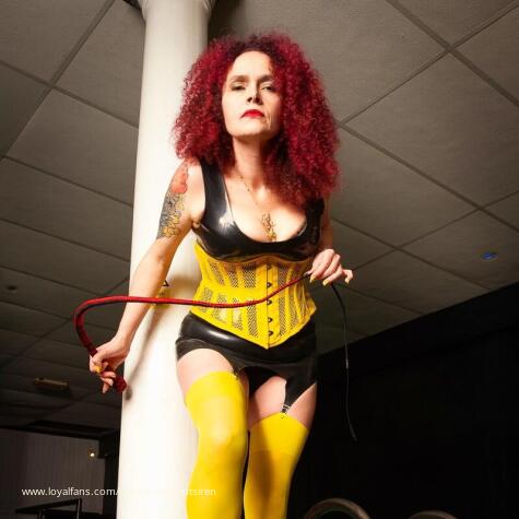 Mistress Violent Siren avatar