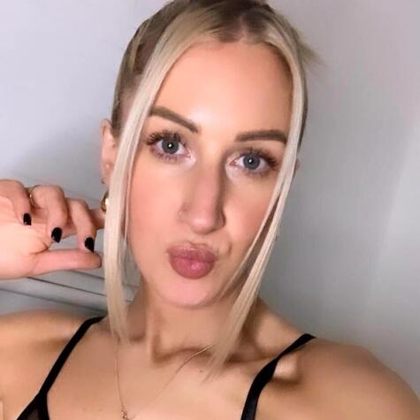 Pretty Green Eyes UK avatar