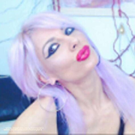 HoneyLara avatar