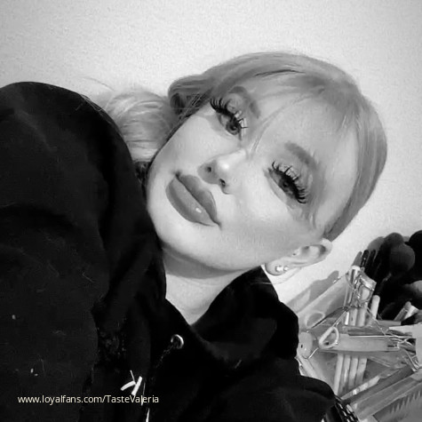 Goddess Valeriaa 's Official Social Fan Page | LoyalFans
