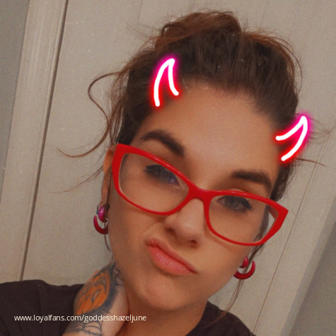 Goddess Hazel June avatar