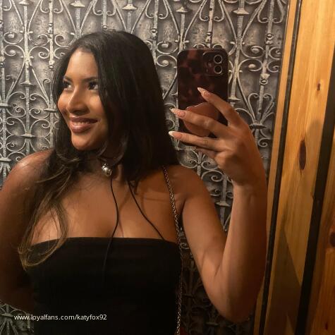 Katyfox92 avatar