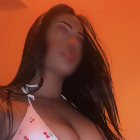 MaxxineFoxx avatar