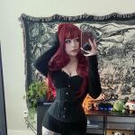 lolaxknives avatar